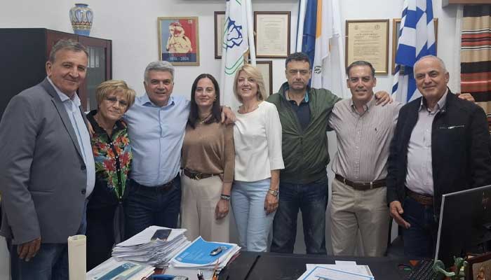 Aντιπροσωπείες των αδελφών Δήμων Νέας Ιωνίας και Δυτικής Λέσβου στο οίκημα του Δήμου Λευκονοίκου